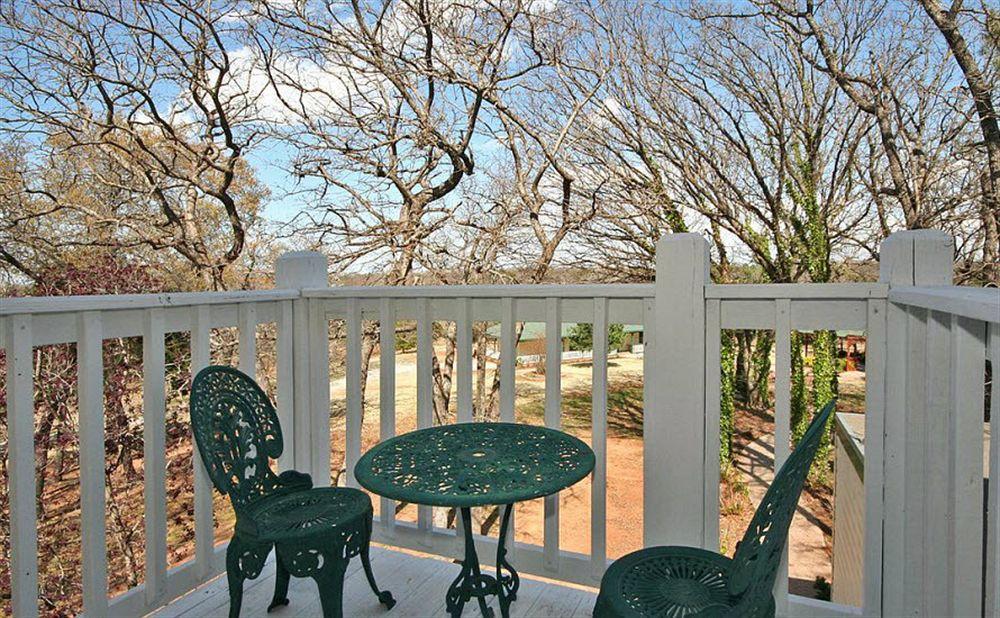 The Whispering Pines Inn Norman Extérieur photo