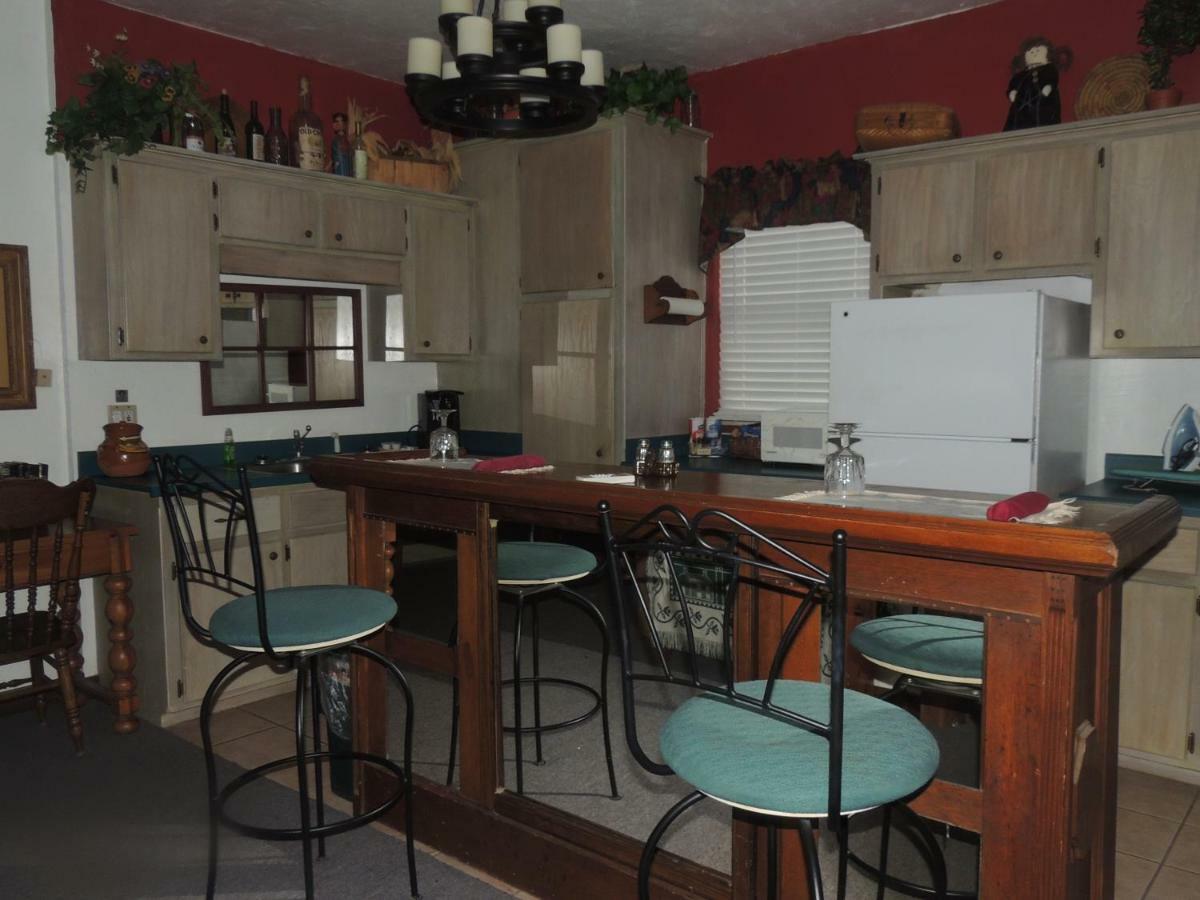 The Whispering Pines Inn Norman Extérieur photo