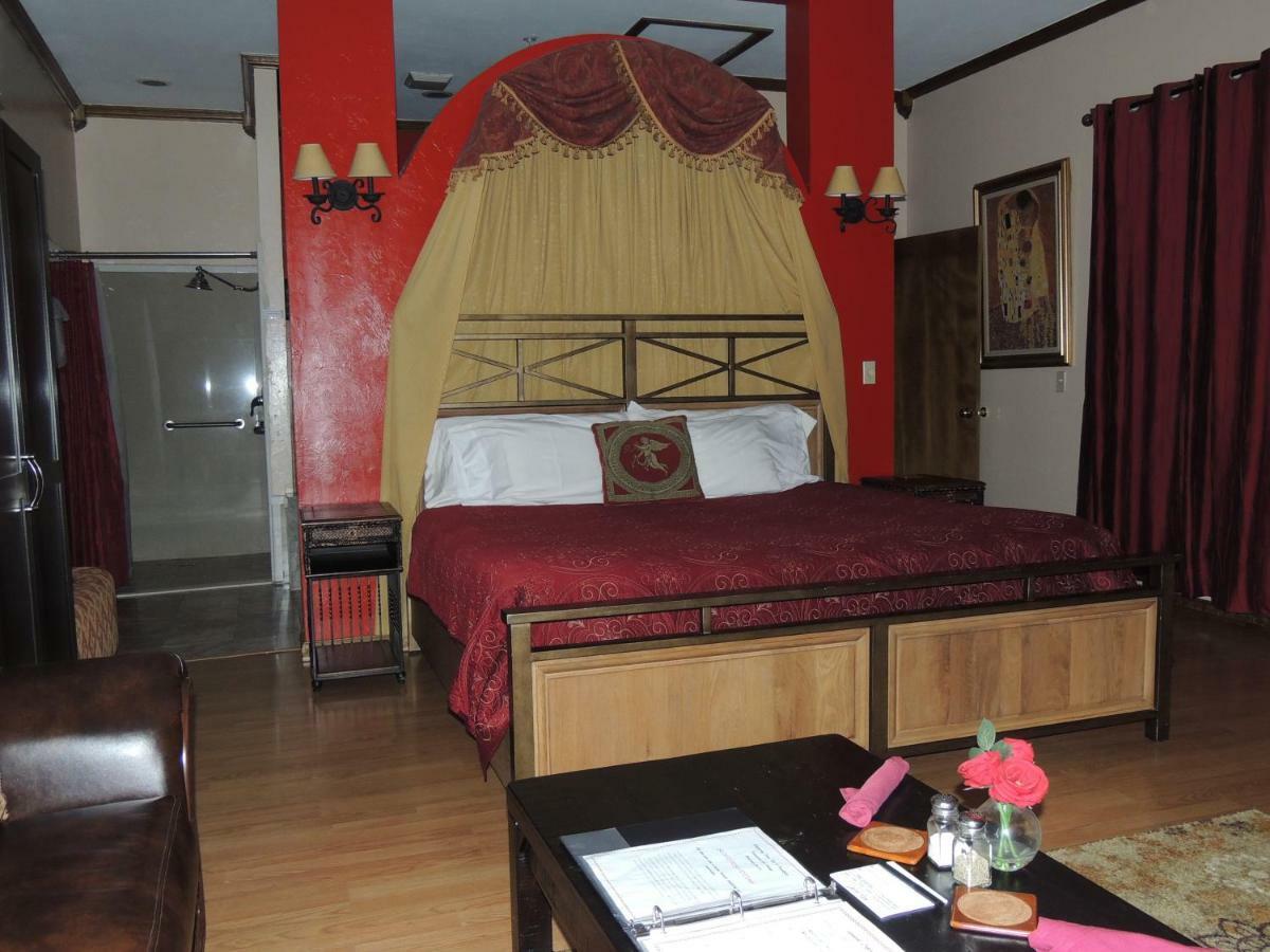 The Whispering Pines Inn Norman Extérieur photo