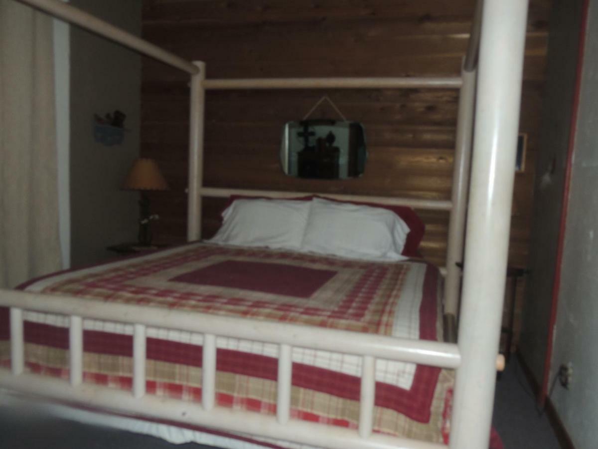 The Whispering Pines Inn Norman Extérieur photo