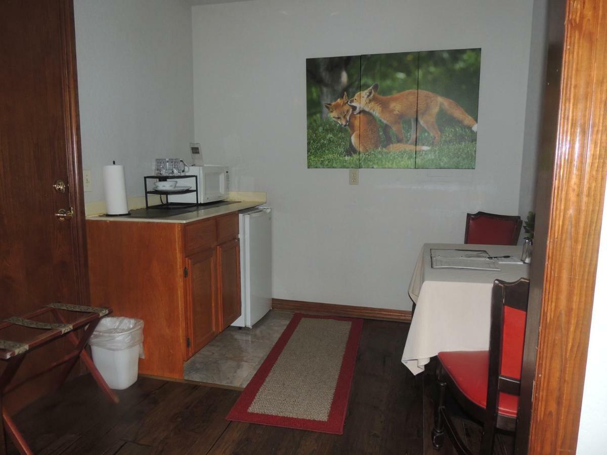 The Whispering Pines Inn Norman Extérieur photo