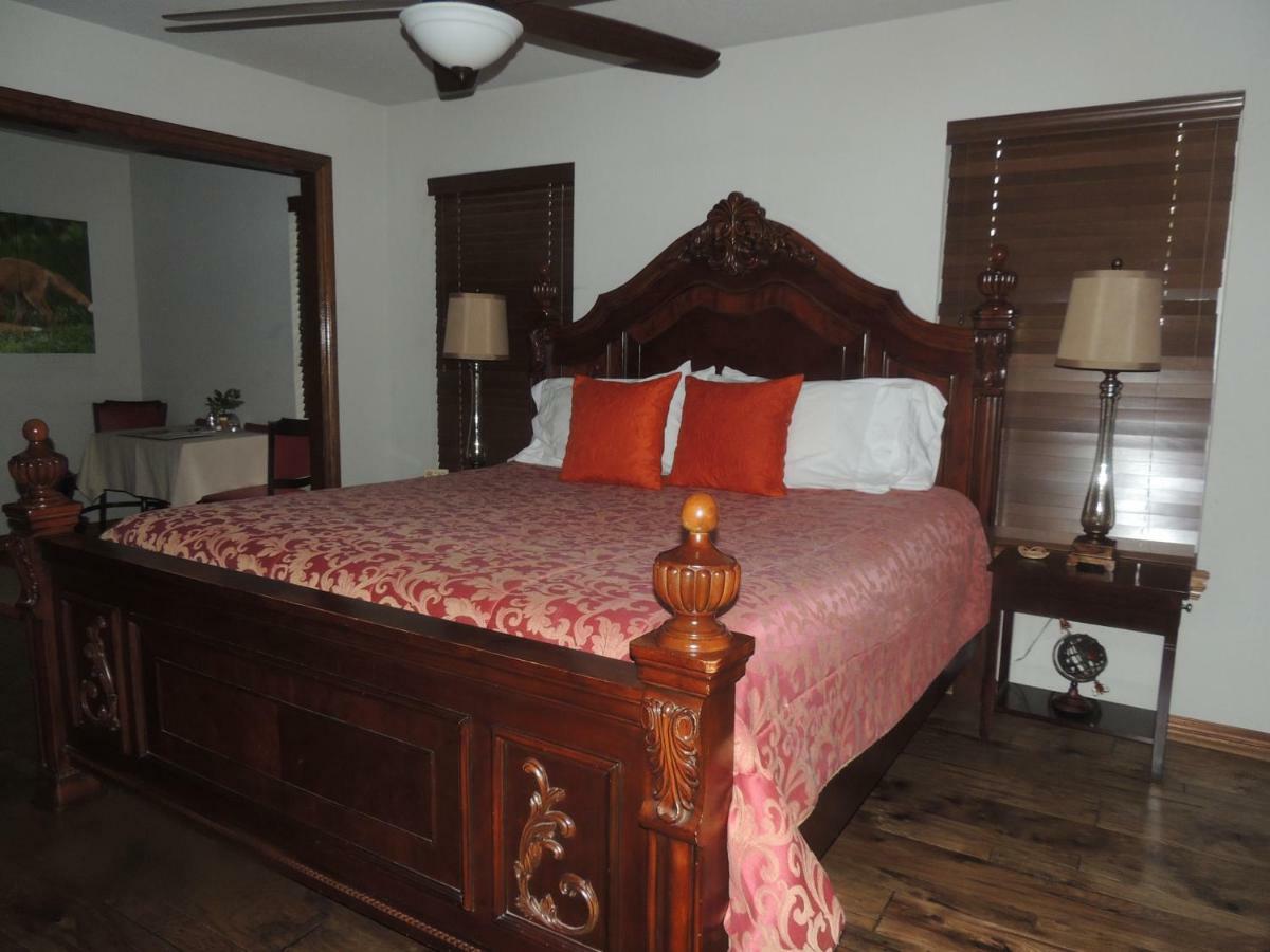 The Whispering Pines Inn Norman Extérieur photo