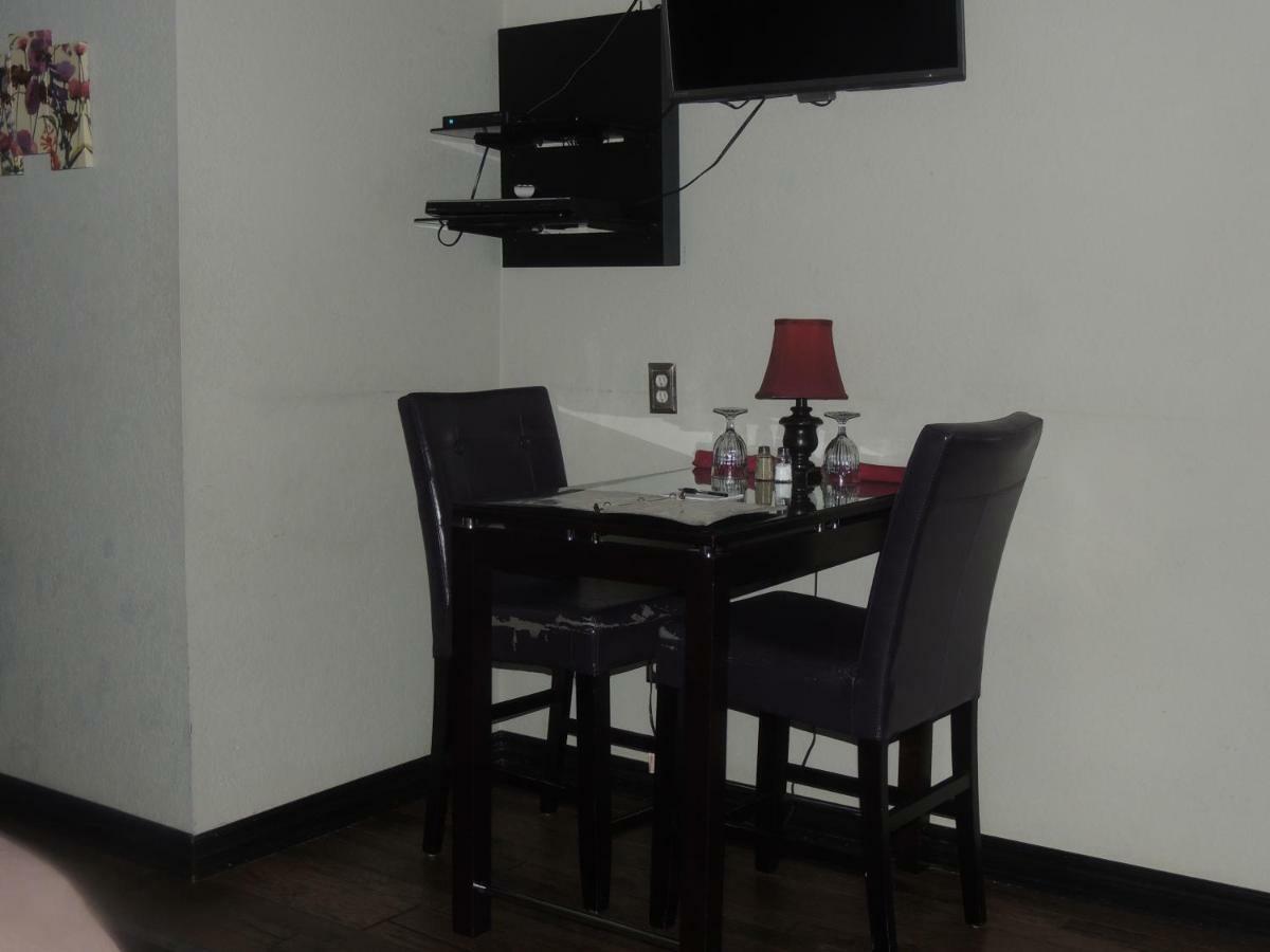 The Whispering Pines Inn Norman Extérieur photo
